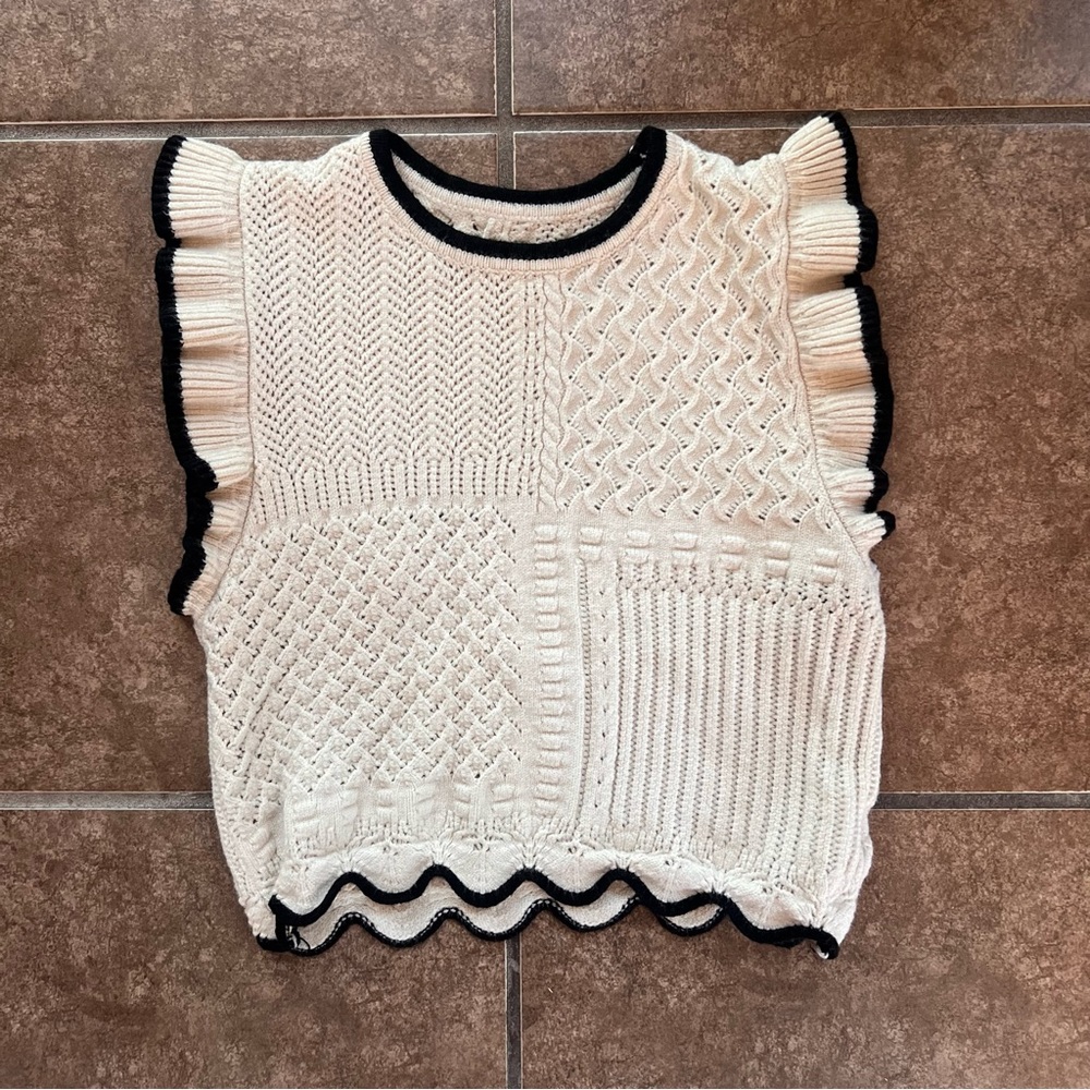 Cream Knit Sleeveless Top with Black Trim